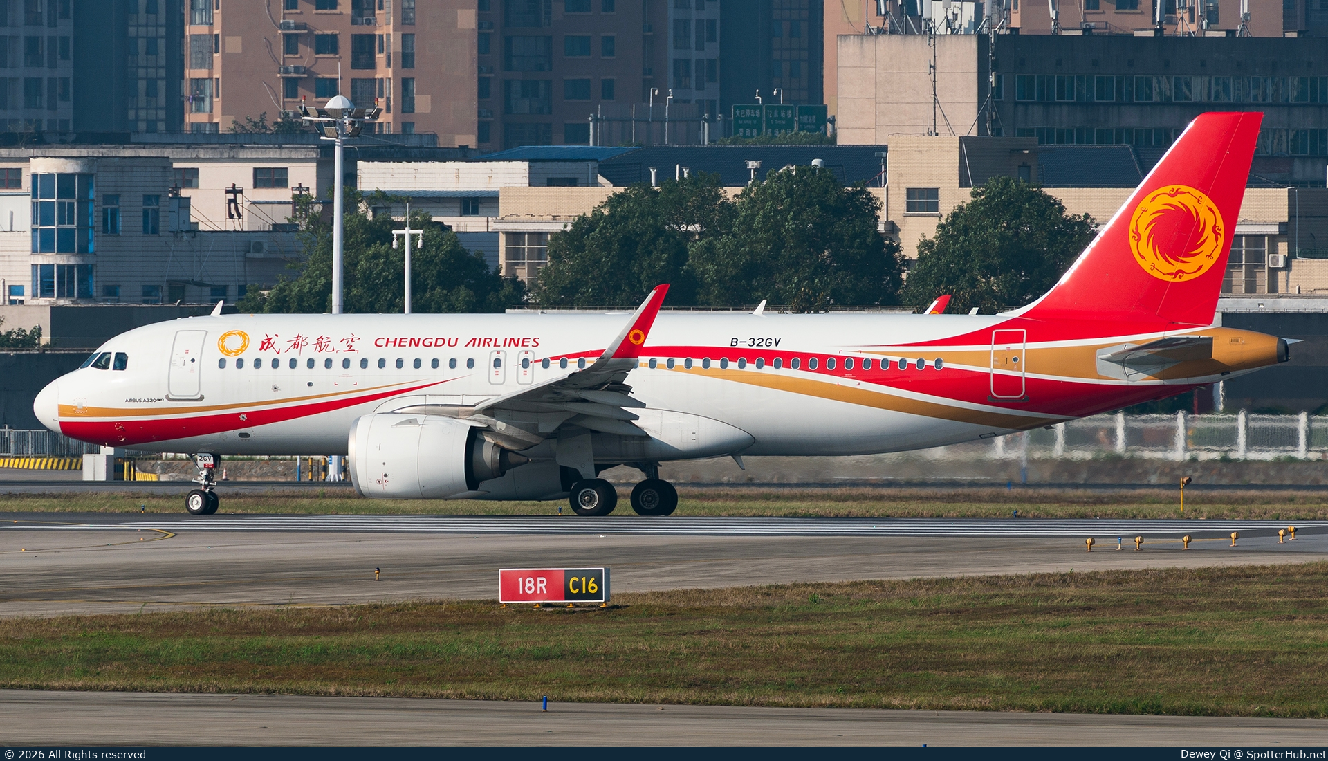 Photo of B-32GV - Airbus A320-251N operated by Chengdu Airlines