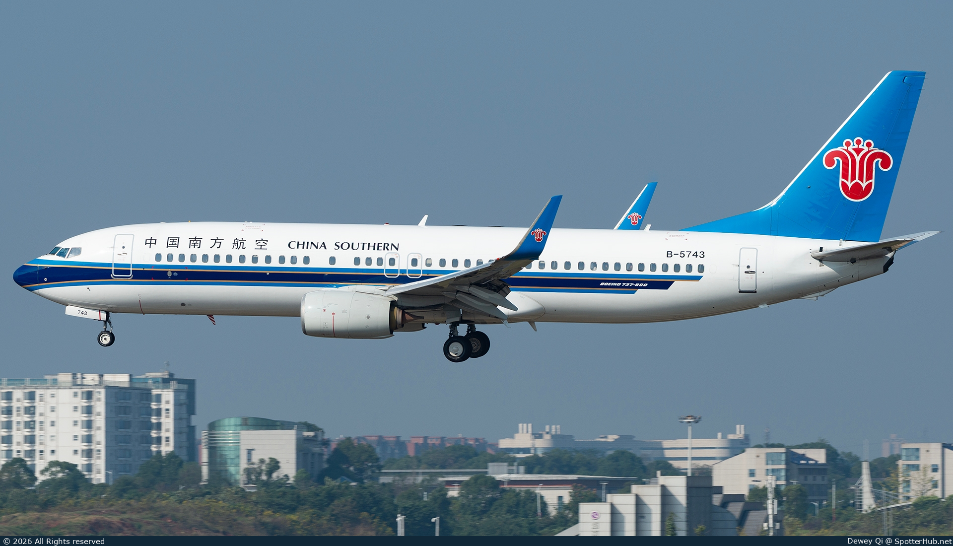 Photo of B-5743 - Boeing 737-81B operated by China Southern Airlines
