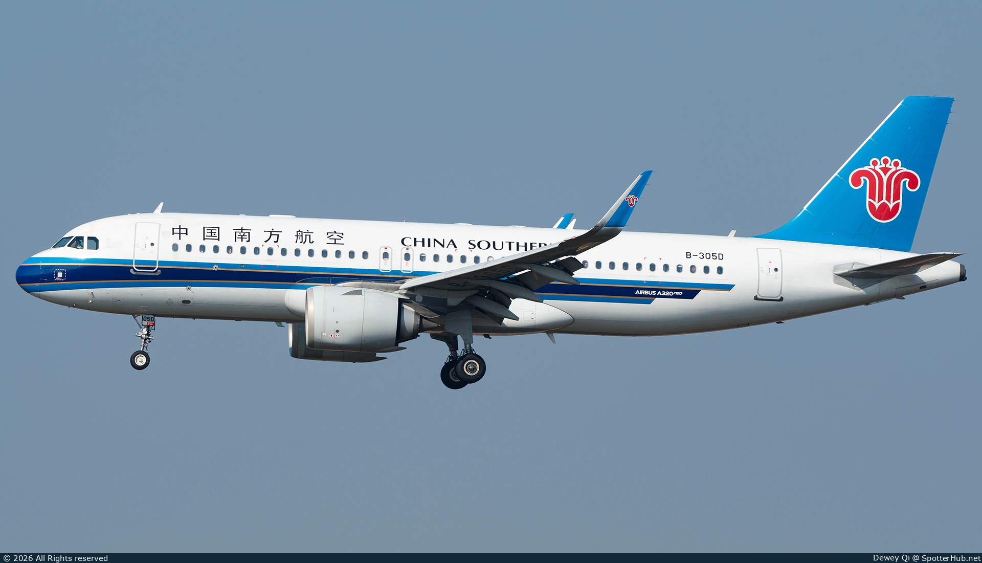 Photo of B-305D - Airbus A320-251N operated by China Southern Airlines