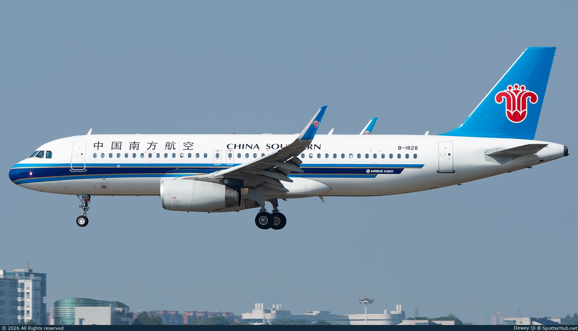 Photo of B-1828 - Airbus A320-232 operated by China Southern Airlines