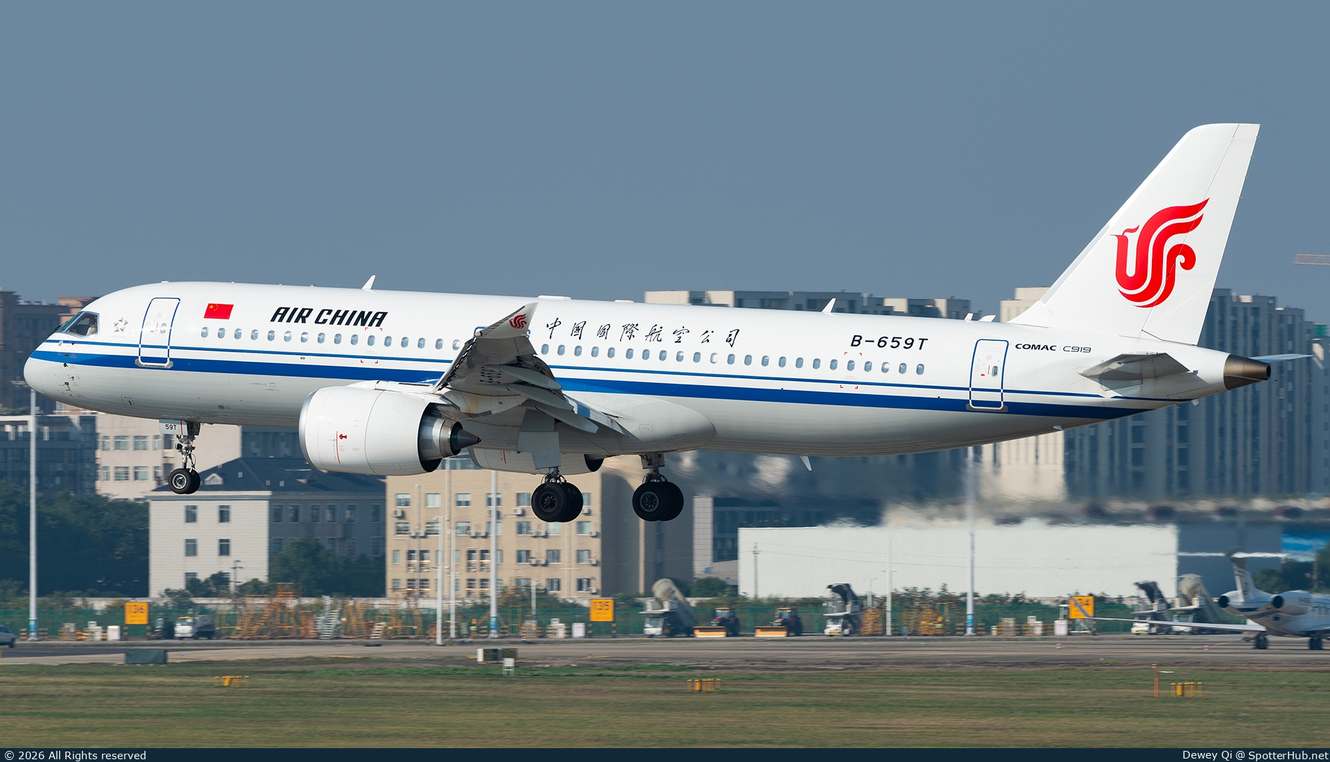 Photo of B-659T - COMAC C919-100ER operated by Air China