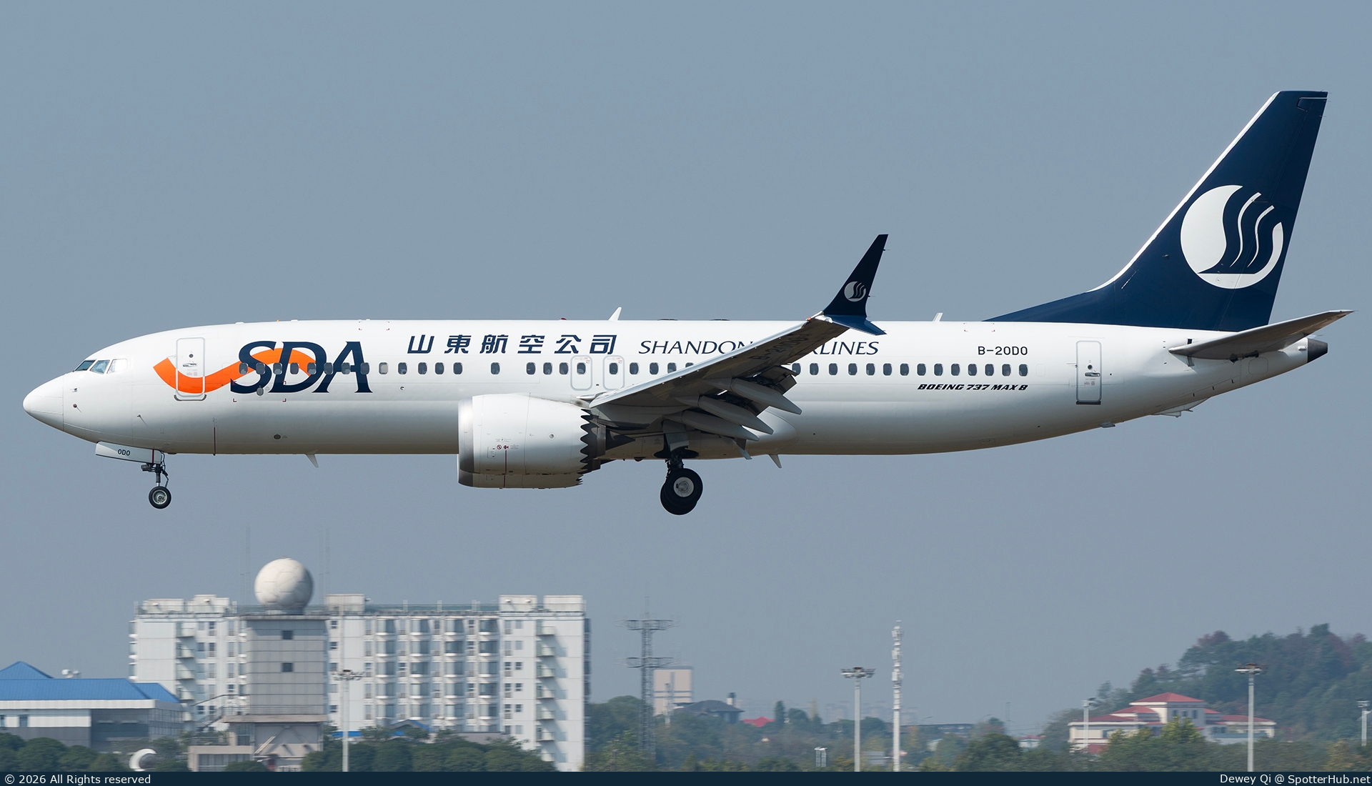 Photo of B-20D0 - Boeing 737 MAX 8 operated by Shandong Airlines