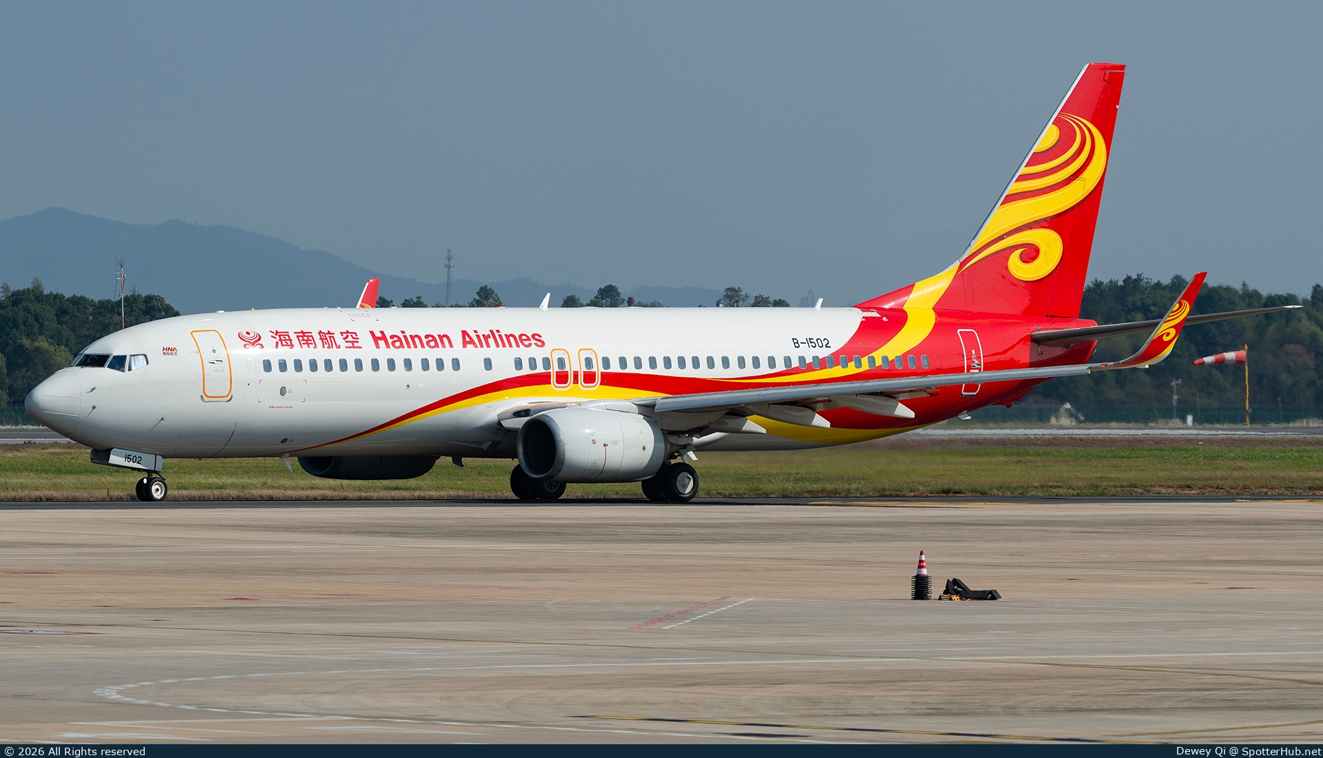 Photo of B-1502 - Boeing 737-84P operated by Hainan Airlines
