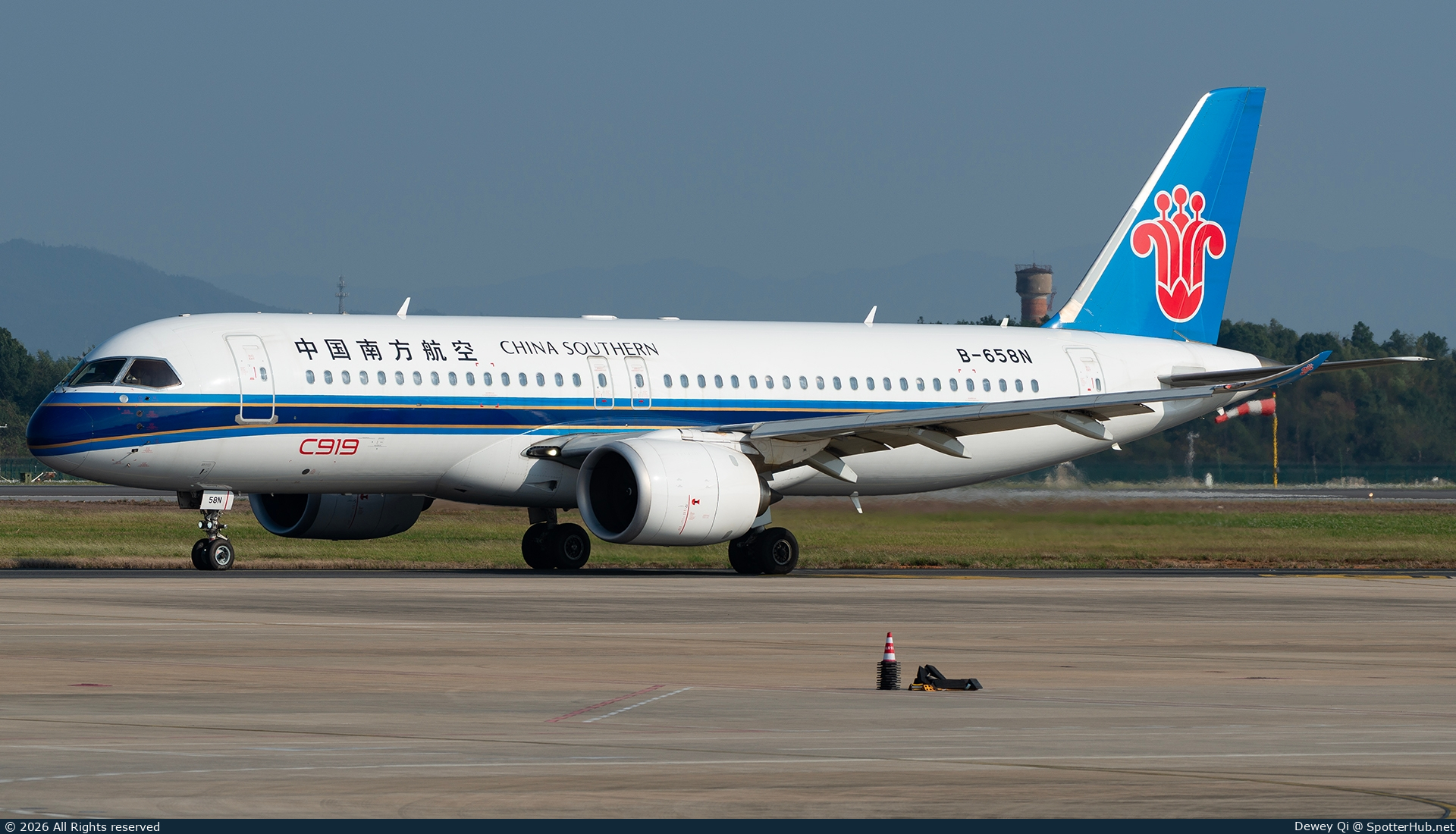 Photo of B-658N - COMAC C919-100 operated by China Southern Airlines