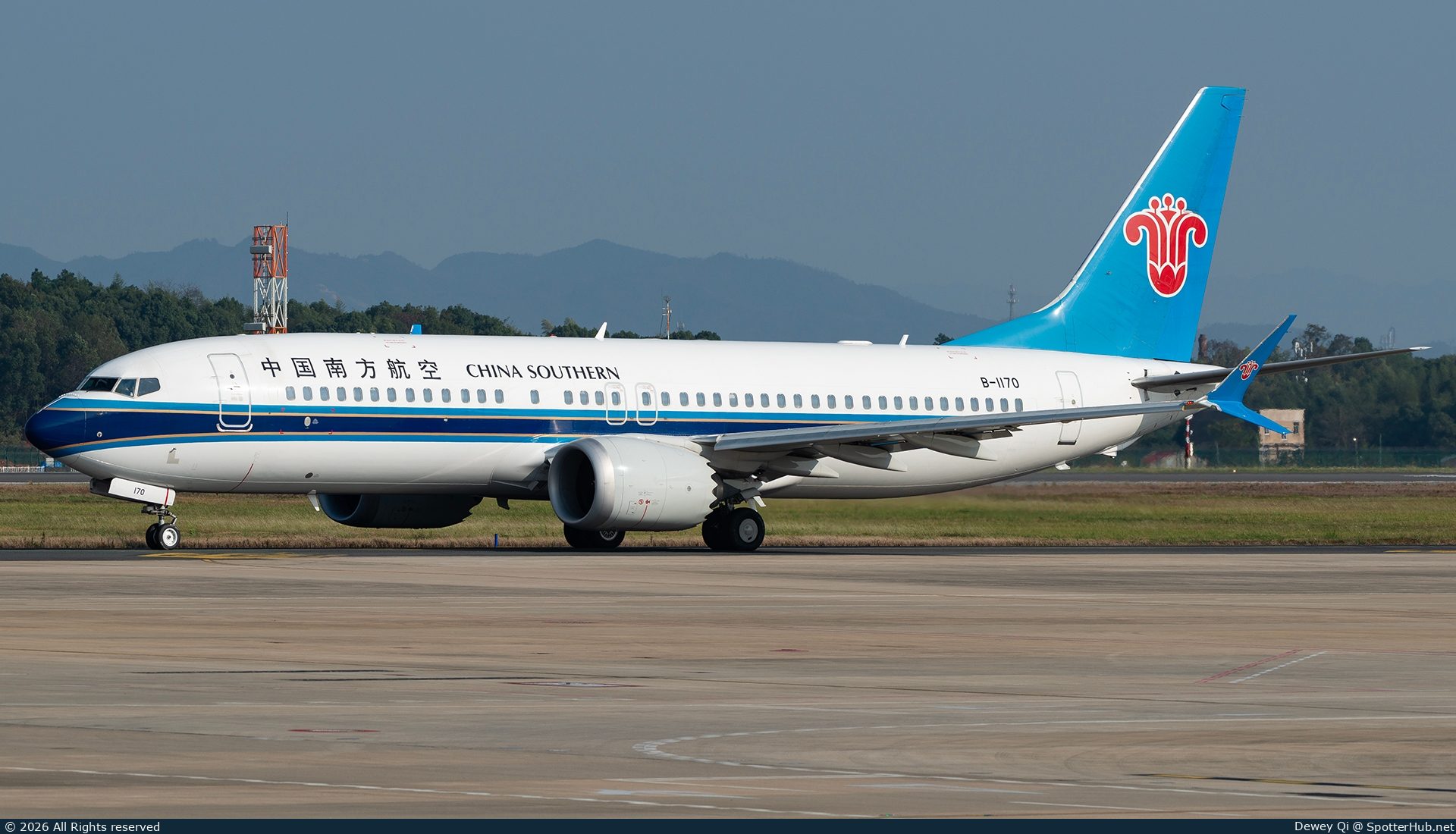 Photo of B-1170 - Boeing 737 MAX 8 operated by China Southern Airlines