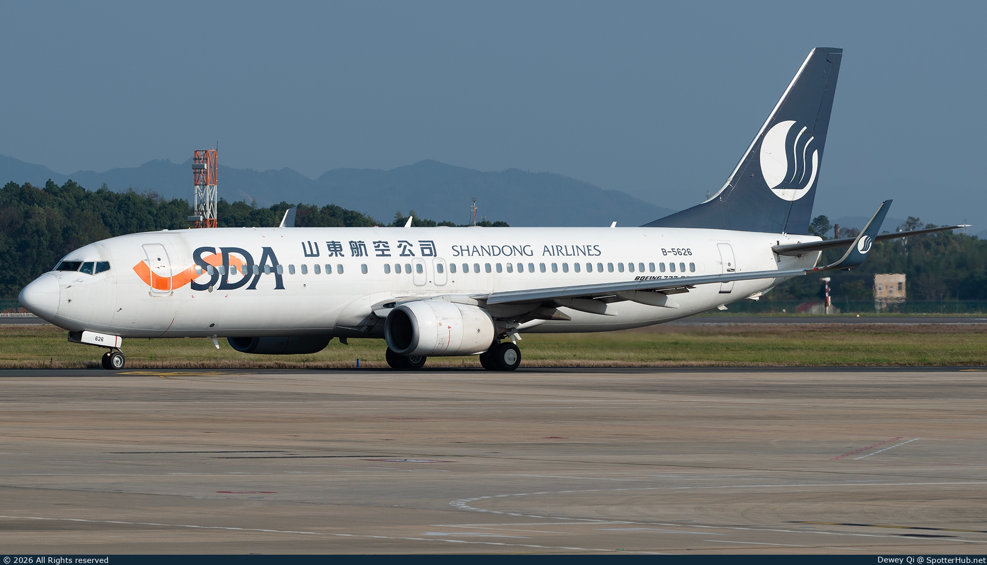 Photo of B-5626 - Boeing 737-8HX operated by Shandong Airlines