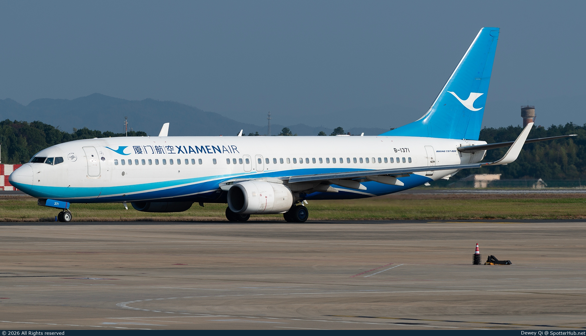 Photo of B-1371 - Boeing 737-85C operated by Xiamen Airlines