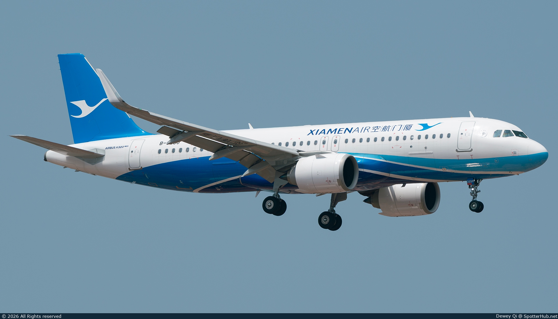 Photo of B-32S0 - Airbus A320-251N operated by Xiamen Airlines