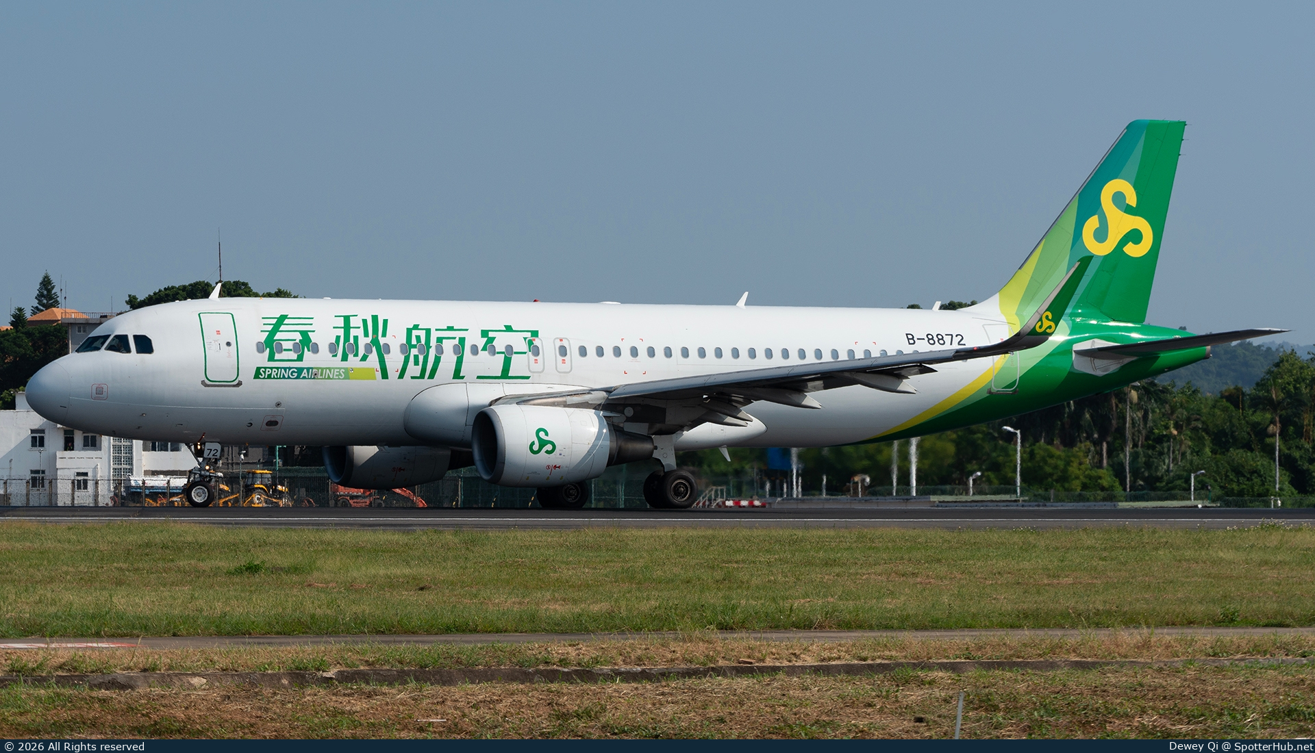 Photo of B-8872 - Airbus A320-214 operated by Spring Airlines