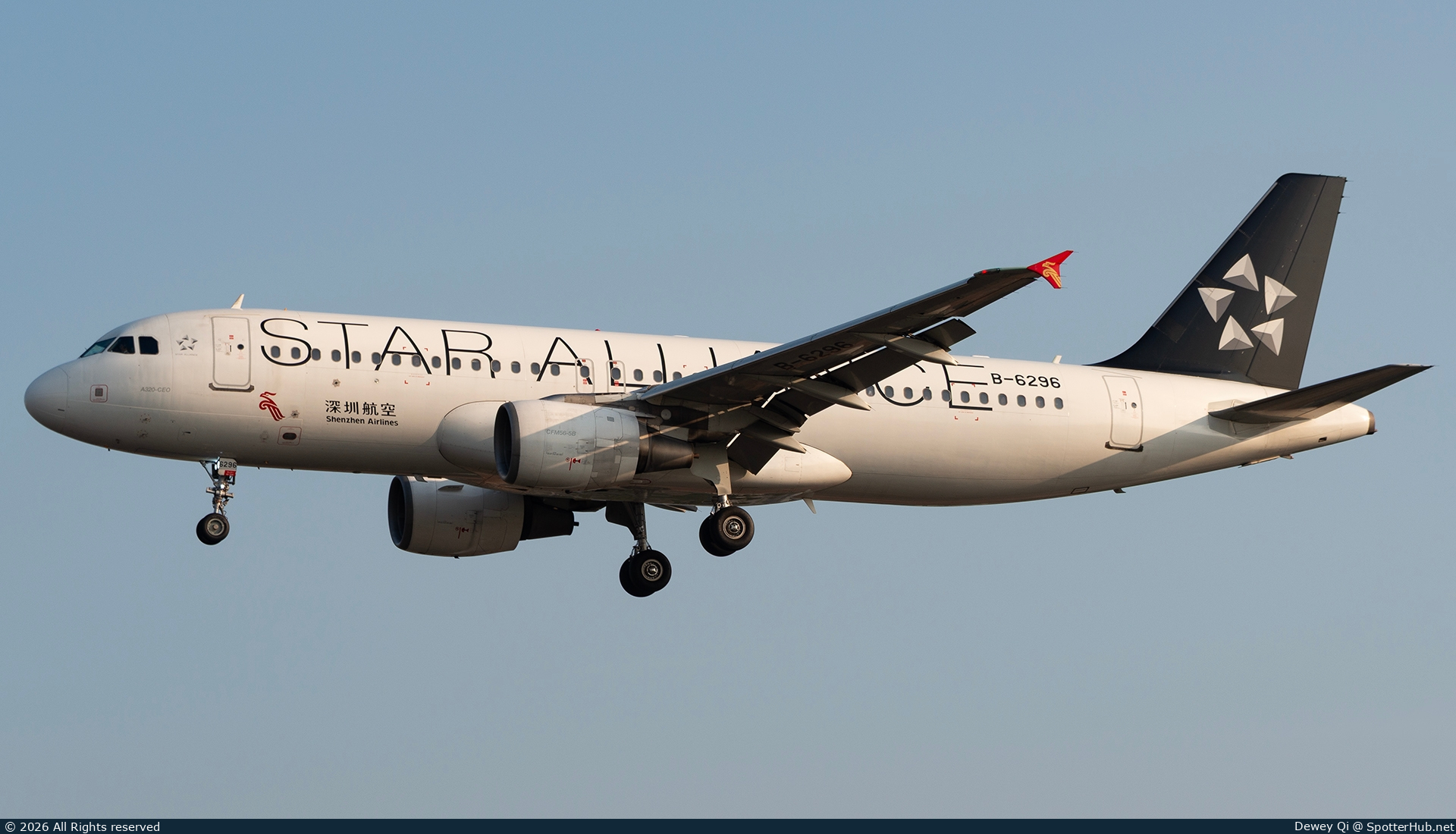Photo of B-6296 - Airbus A320-214 operated by Shenzhen Airlines