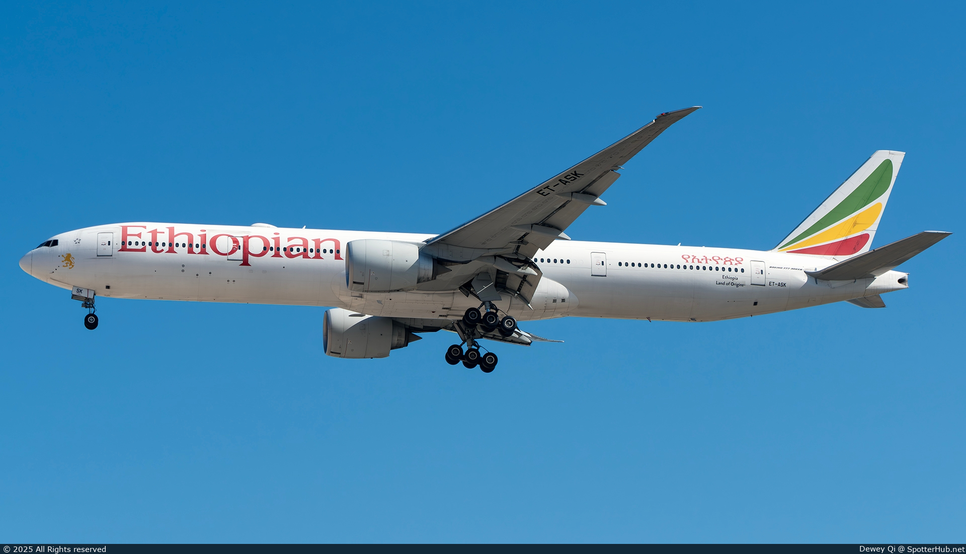Photo of ET-ASK - Boeing 777-360(ER) operated by Ethiopian Airlines