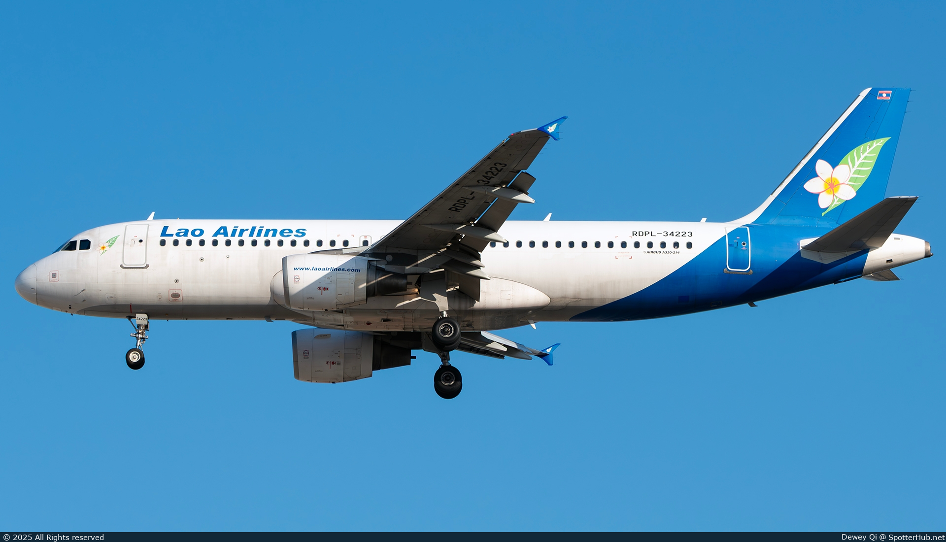 Photo of RDPL-34223 - Airbus A320-214 operated by Lao Airlines