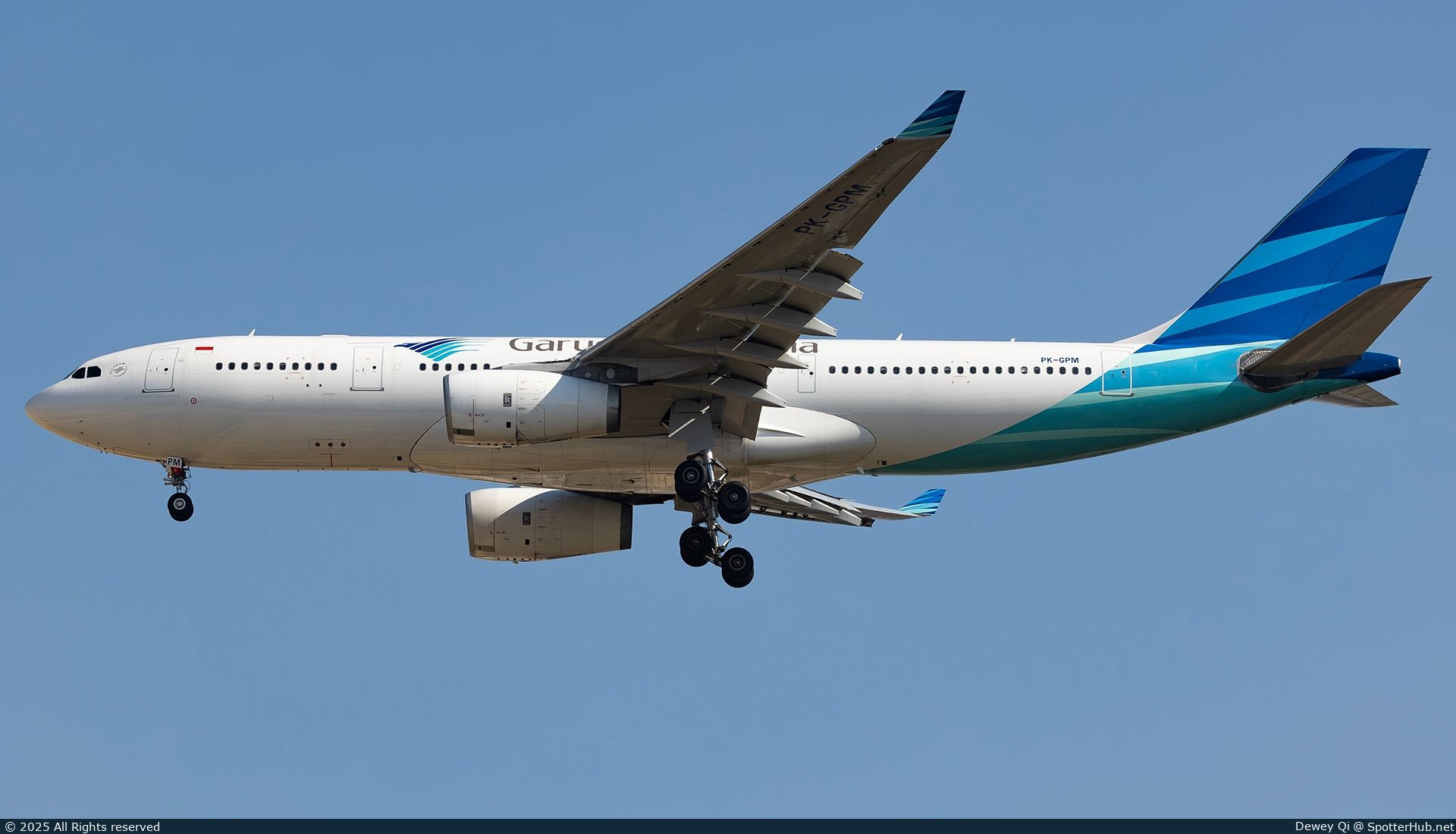 Photo of PK-GPM - Airbus A330-243 operated by Garuda Indonesia