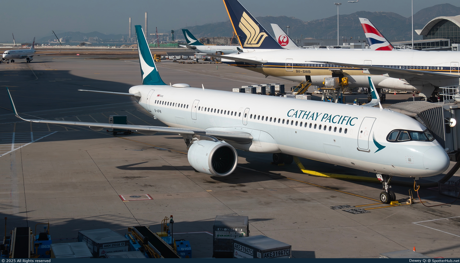 Photo of B-HPN - Airbus A321-251NX operated by Cathay Pacific Airways