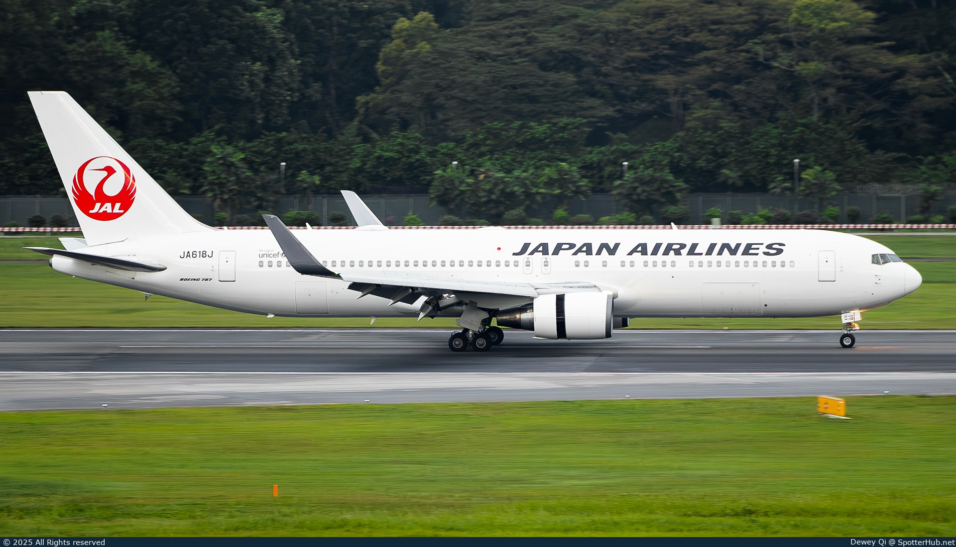 Photo of JA618J - Boeing 767-346(ER) operated by Japan Airlines