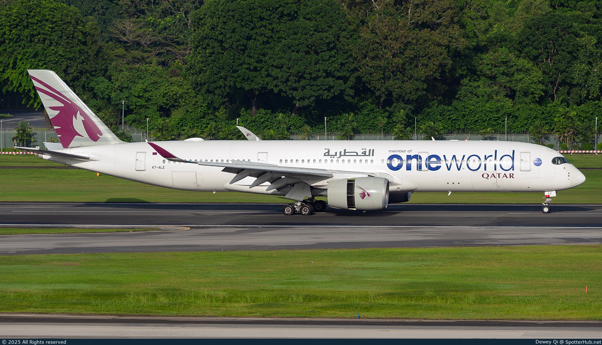 Photo of A7-ALZ - Airbus A350-941 operated by Qatar Airways