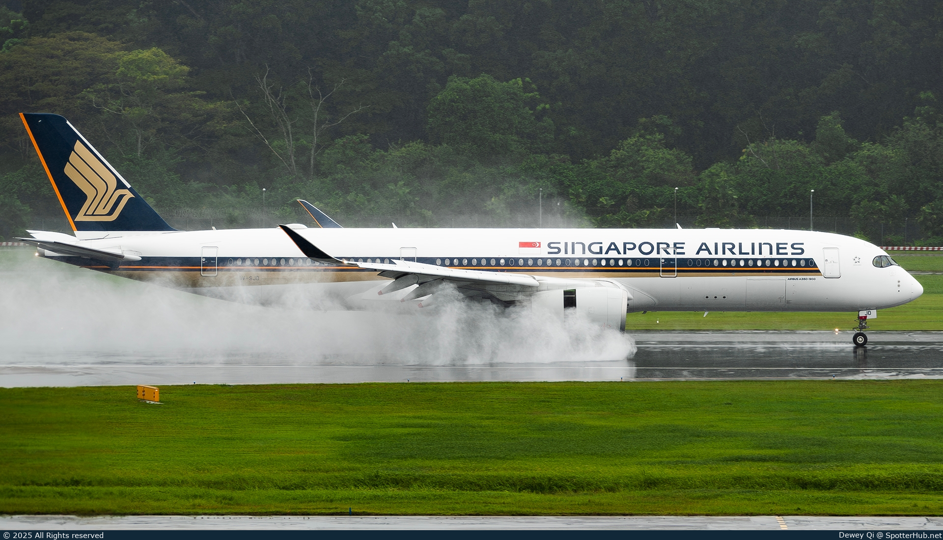 Photo of 9V-SJD - Airbus A350-941 operated by Singapore Airlines