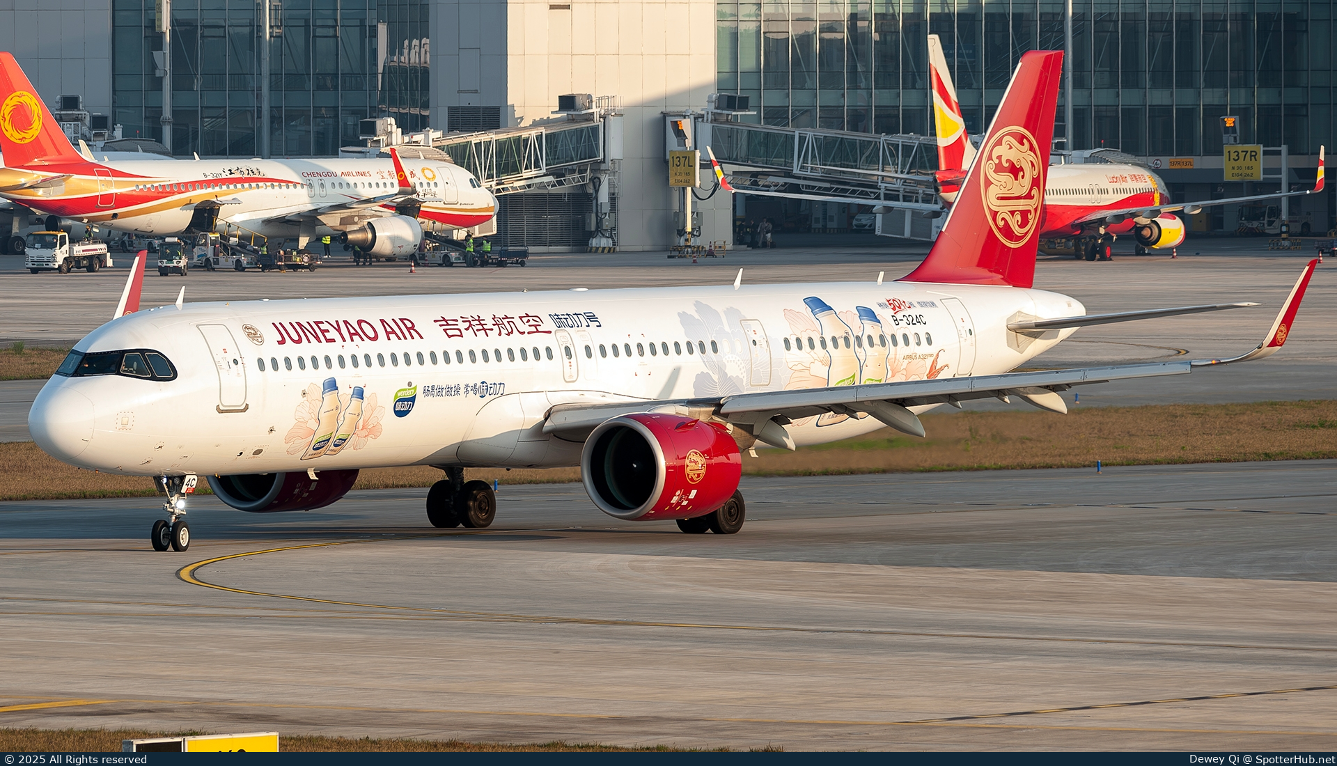 Photo of B-324C - Airbus A321-271NX operated by Juneyao Air