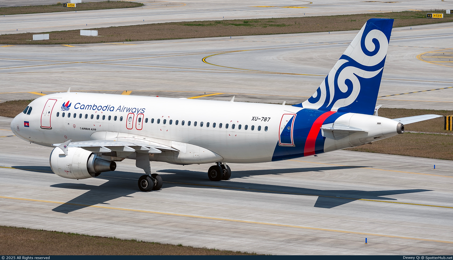 Photo of XU-787 - Airbus A319-112 operated by Cambodia Airways