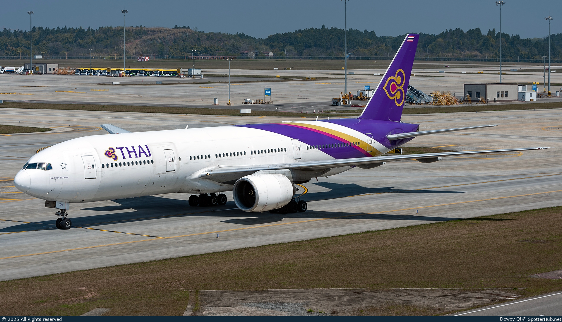 Photo of HS-TJV - Boeing 777-2D7(ER) operated by Thai Airways International