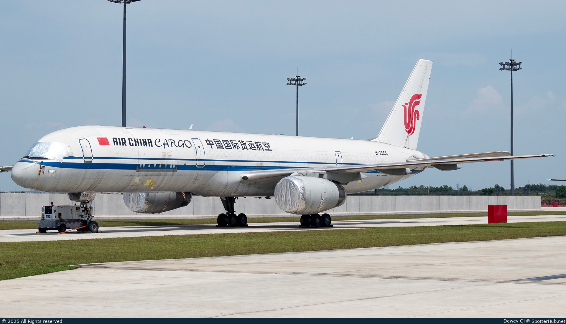 Photo of B-2855 - Boeing 757-2Z0(PCF) operated by Air China Cargo