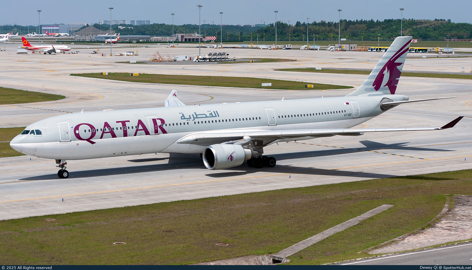 Photo of A7-AEF - Airbus A330-302 operated by Qatar Airways
