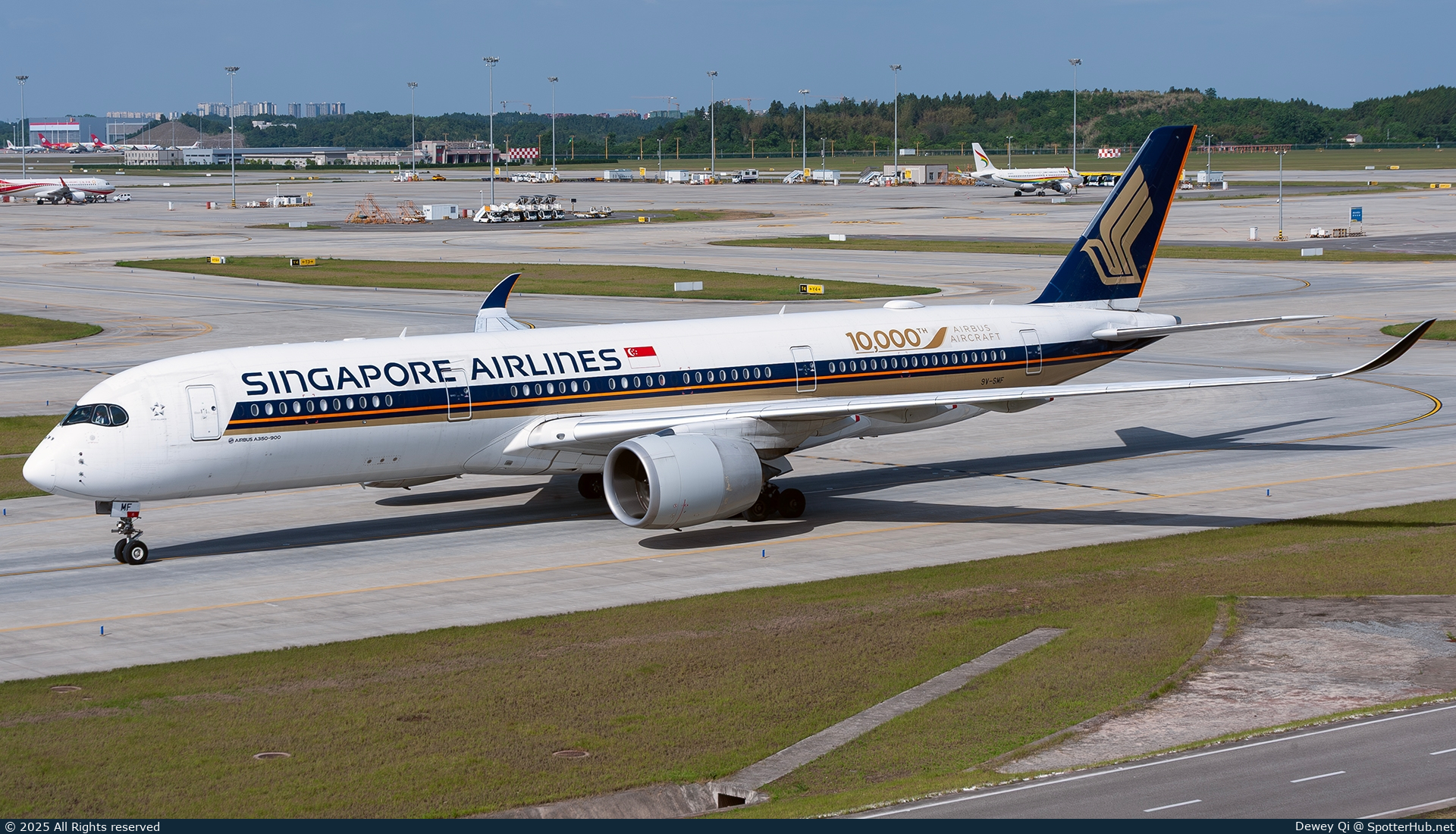 Photo of 9V-SMF - Airbus A350-941 operated by Singapore Airlines