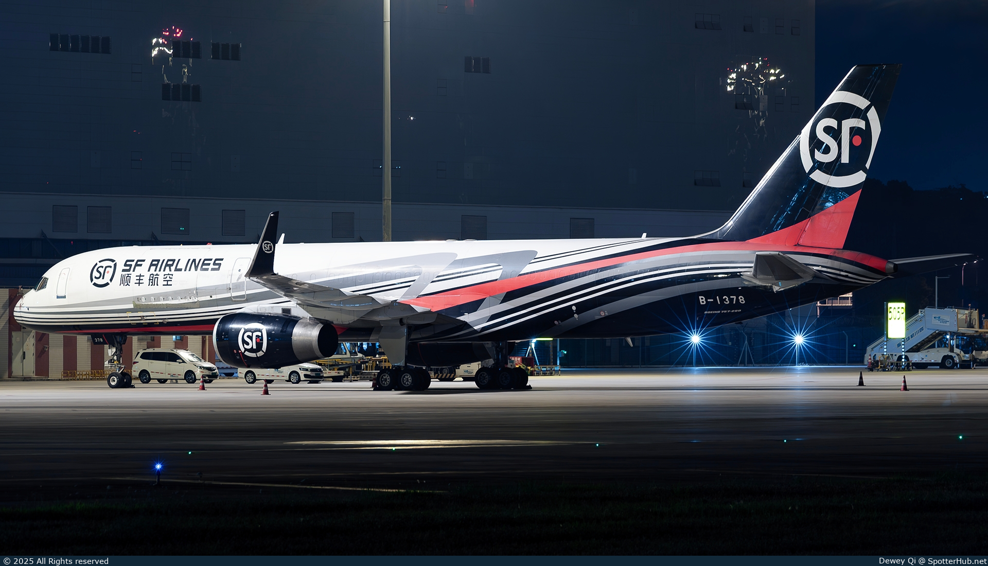 Photo of B-1378 - Boeing 757-223(PCF) operated by SF Airlines