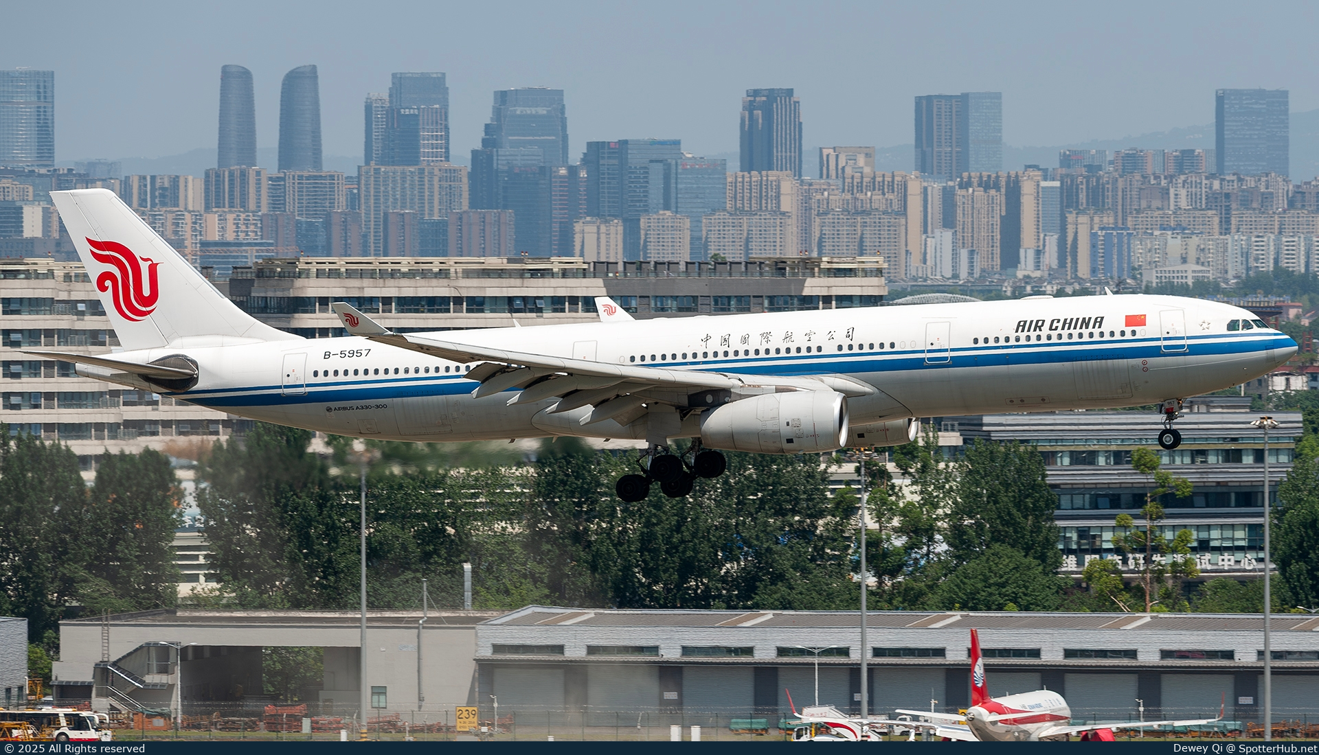 Photo of B-5957 - Airbus A330-343 operated by Air China