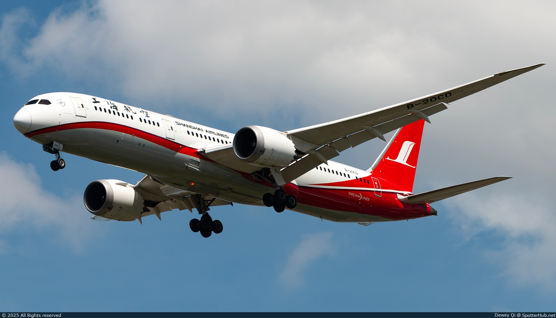 Photo of B-20CD - Boeing 787-9 Dreamliner operated by Shanghai Airlines