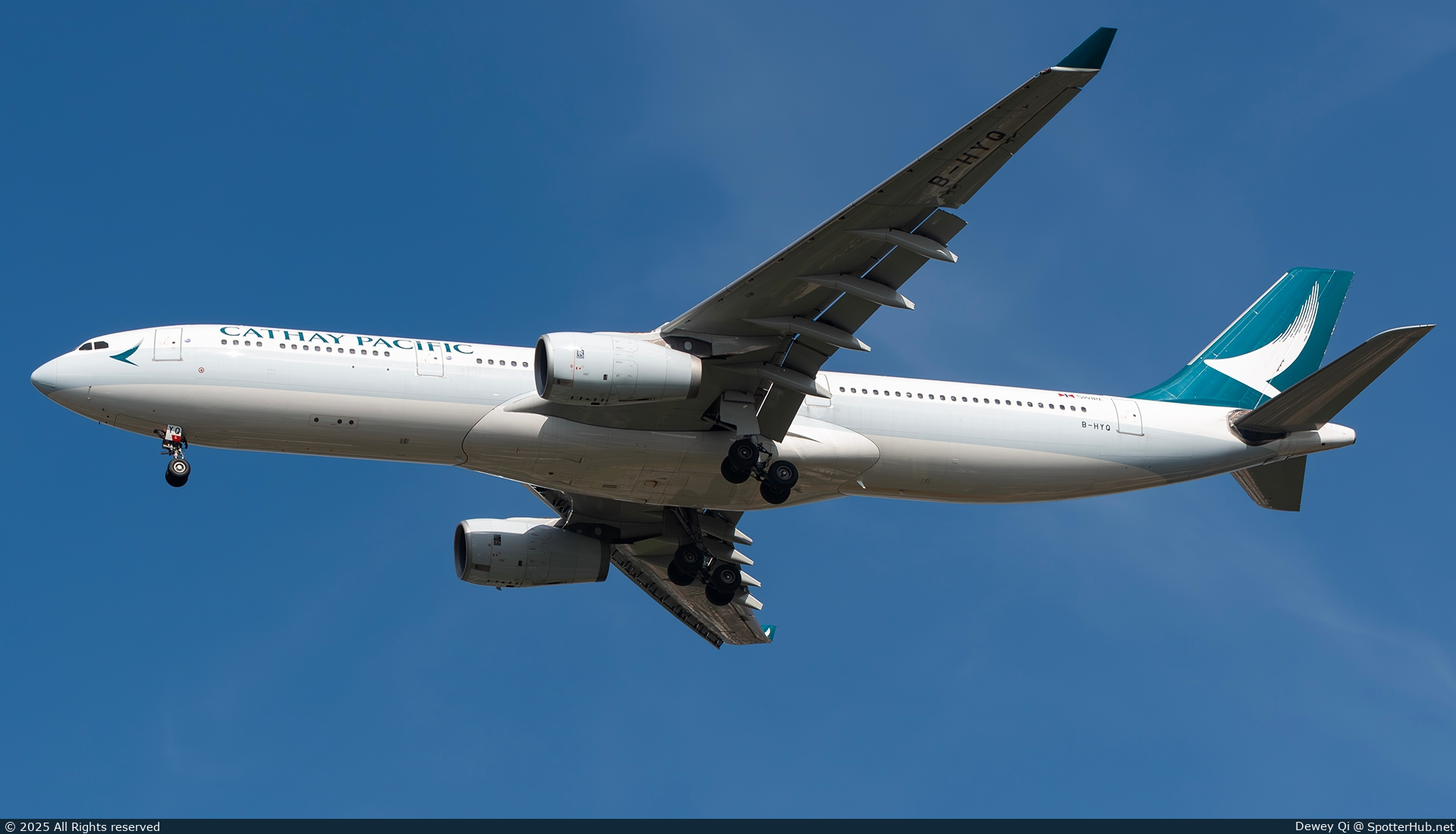 Photo of B-HYQ - Airbus A330-343 operated by Cathay Pacific Airways