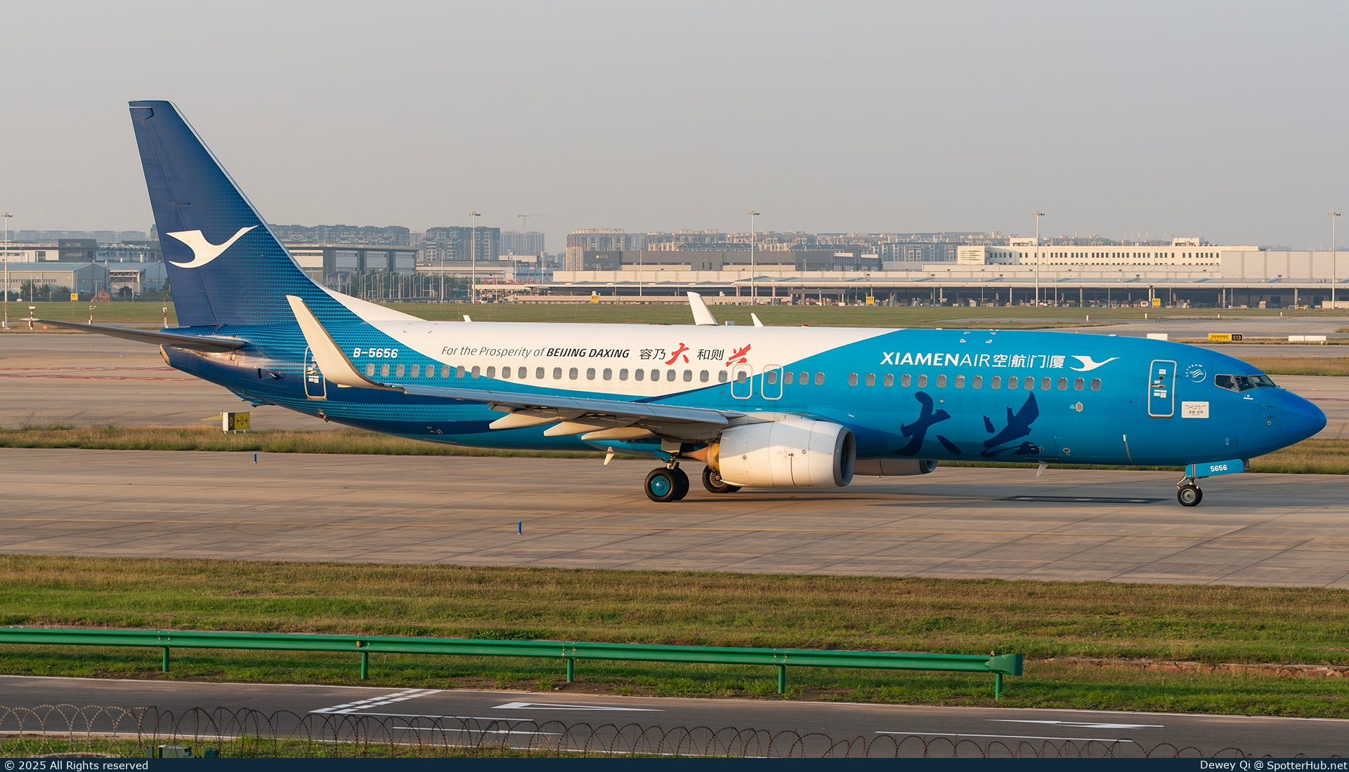 Photo of B-5656 - Boeing 737-85C operated by Xiamen Airlines