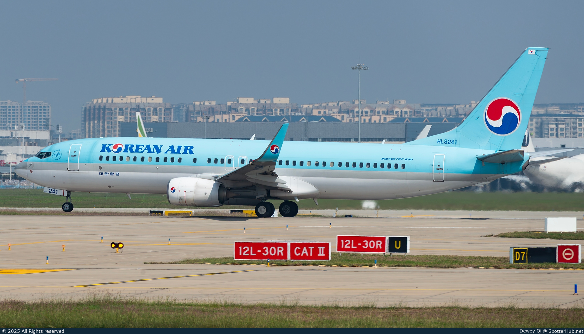 Photo of HL8241 - Boeing 737-8BK operated by Korean Air
