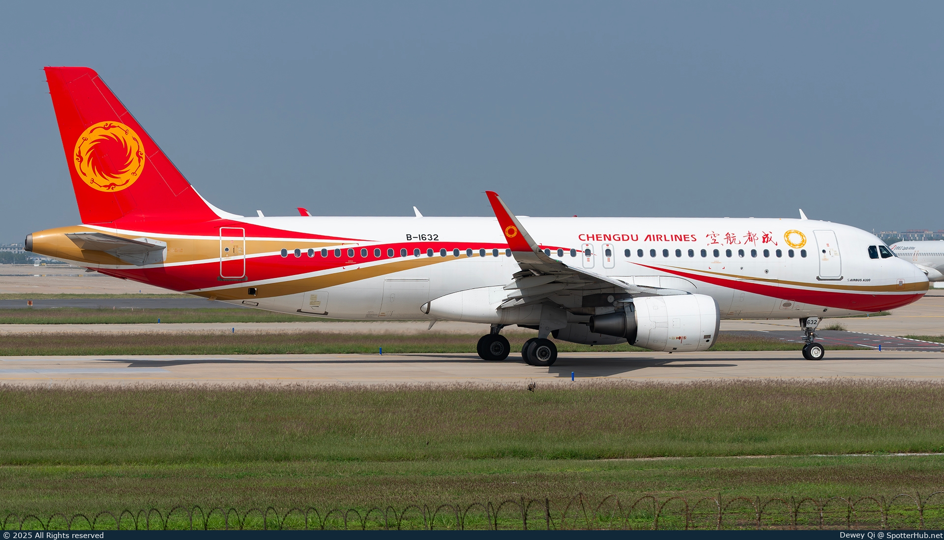 Photo of B-1632 - Airbus A320-214 operated by Chengdu Airlines