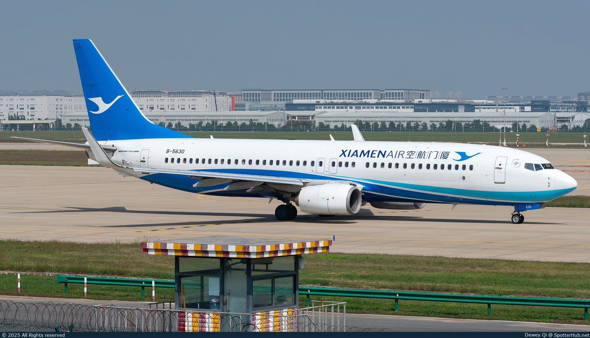Photo of B-5630 - Boeing 737-85C operated by Xiamen Airlines