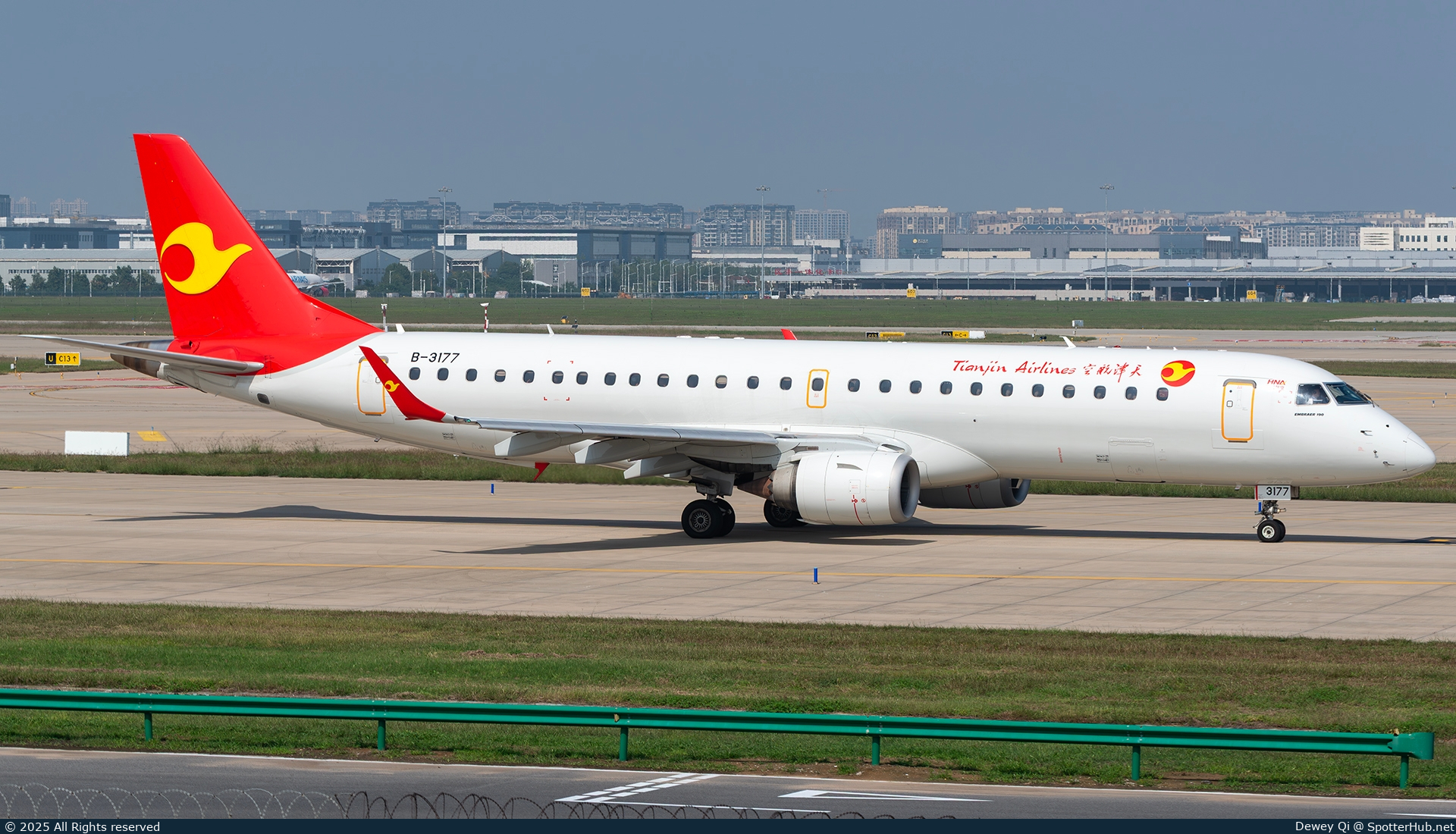 Photo of B-3177 - Embraer ERJ-190LR operated by Tianjin Airlines