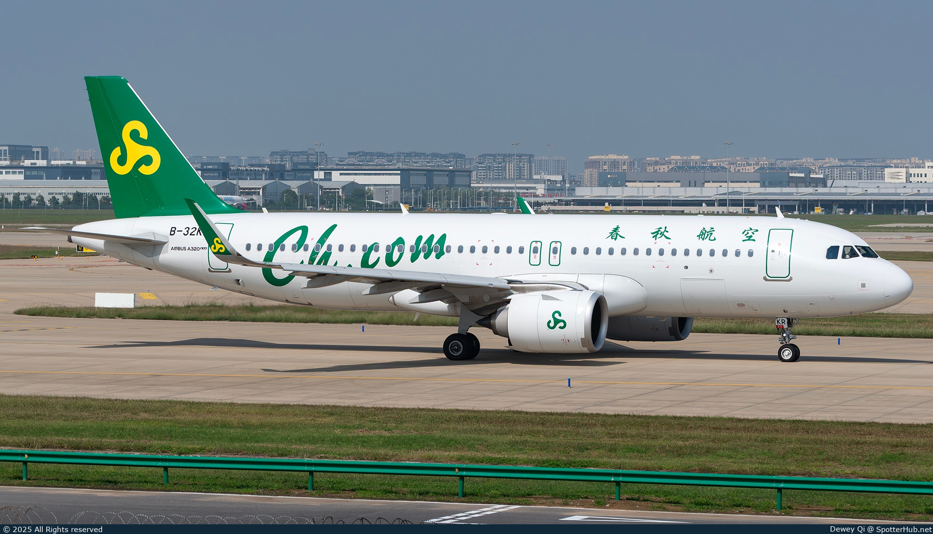 Photo of B-32KR - Airbus A320-251N operated by Spring Airlines