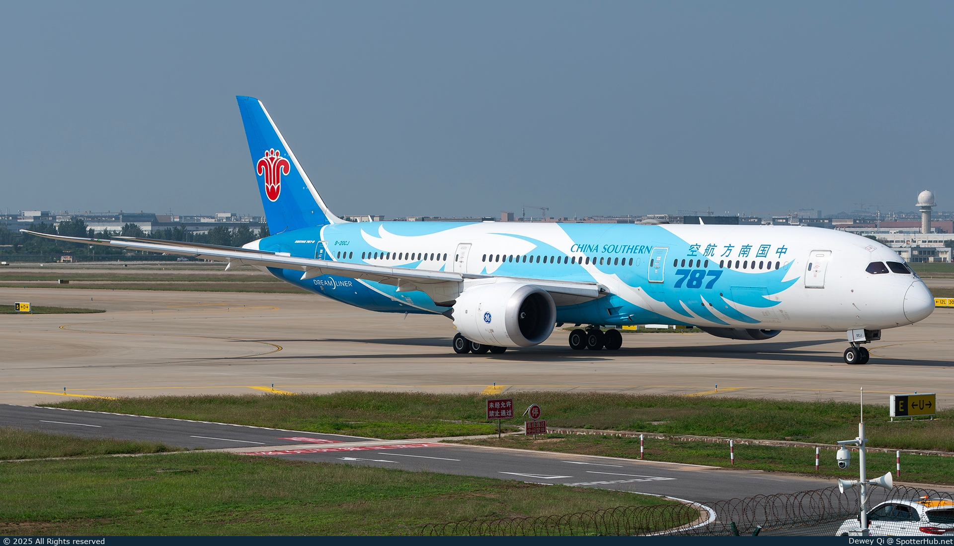 Photo of B-20CJ - Boeing 787-9 Dreamliner operated by China Southern Airlines