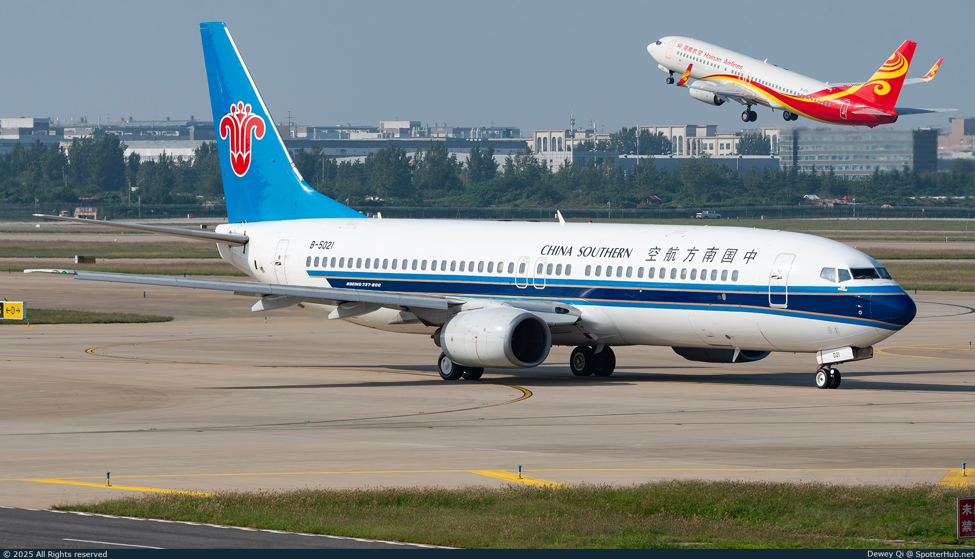 Photo of B-5021 - Boeing 737-81B operated by China Southern Airlines