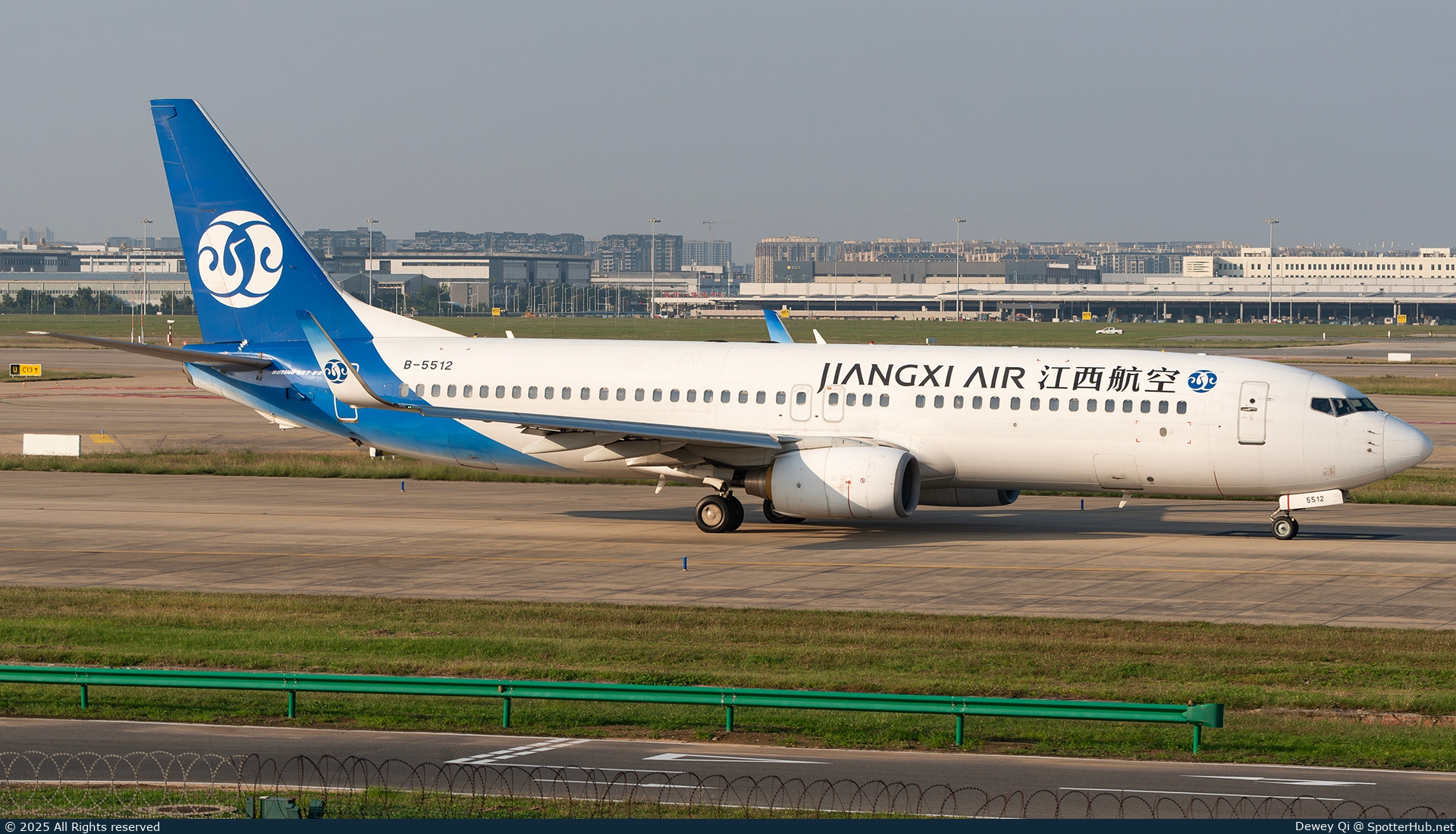 Photo of B-5512 - Boeing 737-85C operated by Jiangxi Air