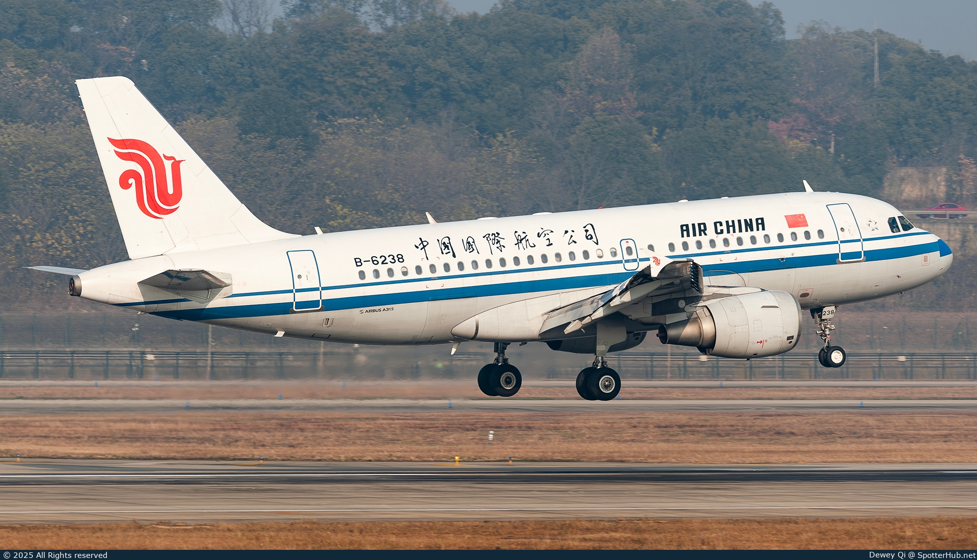 Photo of B-6238 - Airbus A319-115 operated by Air China