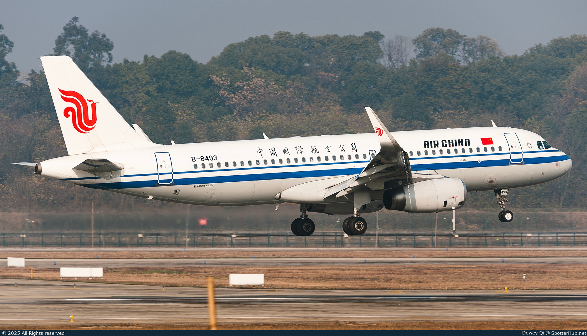 Photo of B-8493 - Airbus A320-232 operated by Air China
