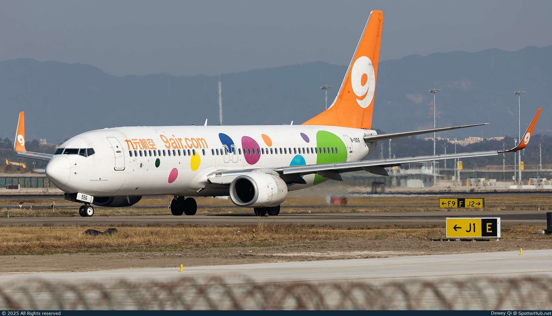 Photo of B-1556 - Boeing 737-86X operated by 9Air