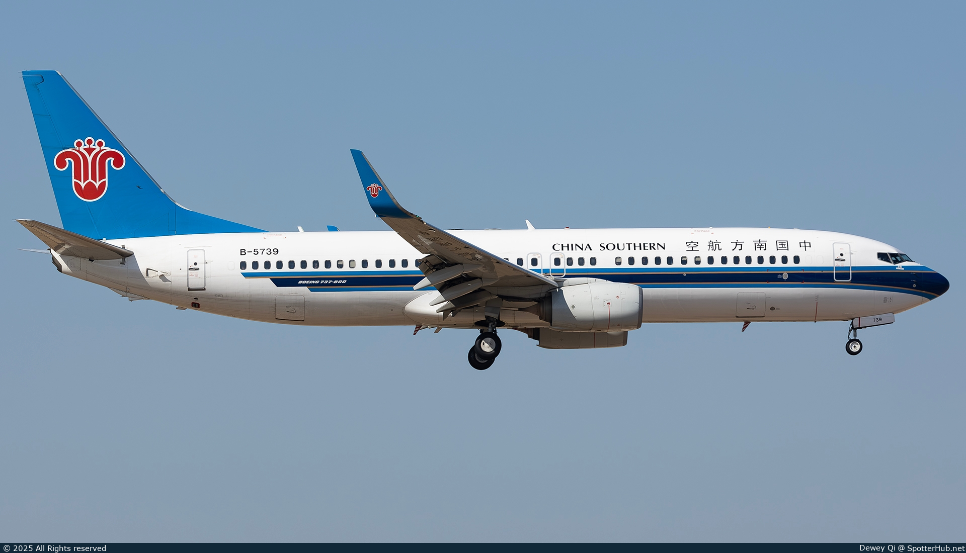 Photo of B-5739 - Boeing 737-81B operated by China Southern Airlines