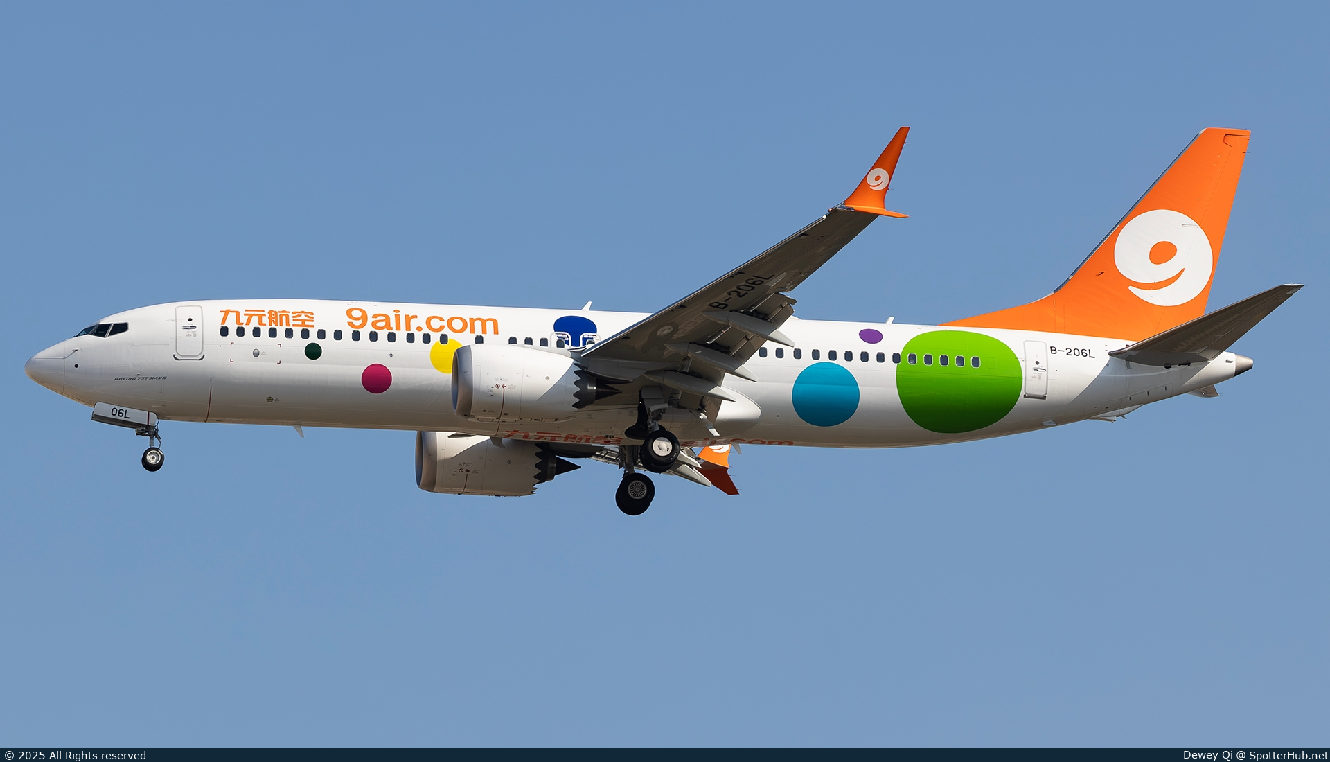 Photo of B-206L - Boeing 737 MAX 8 operated by 9Air