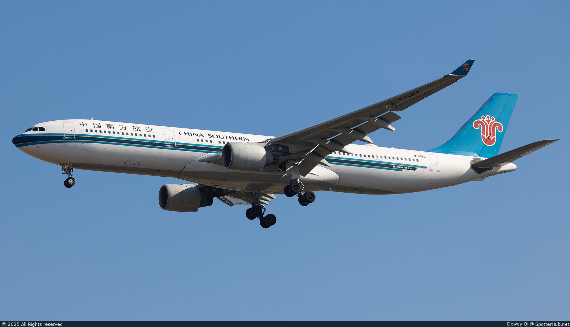 Photo of B-5966 - Airbus A330-323 operated by China Southern Airlines