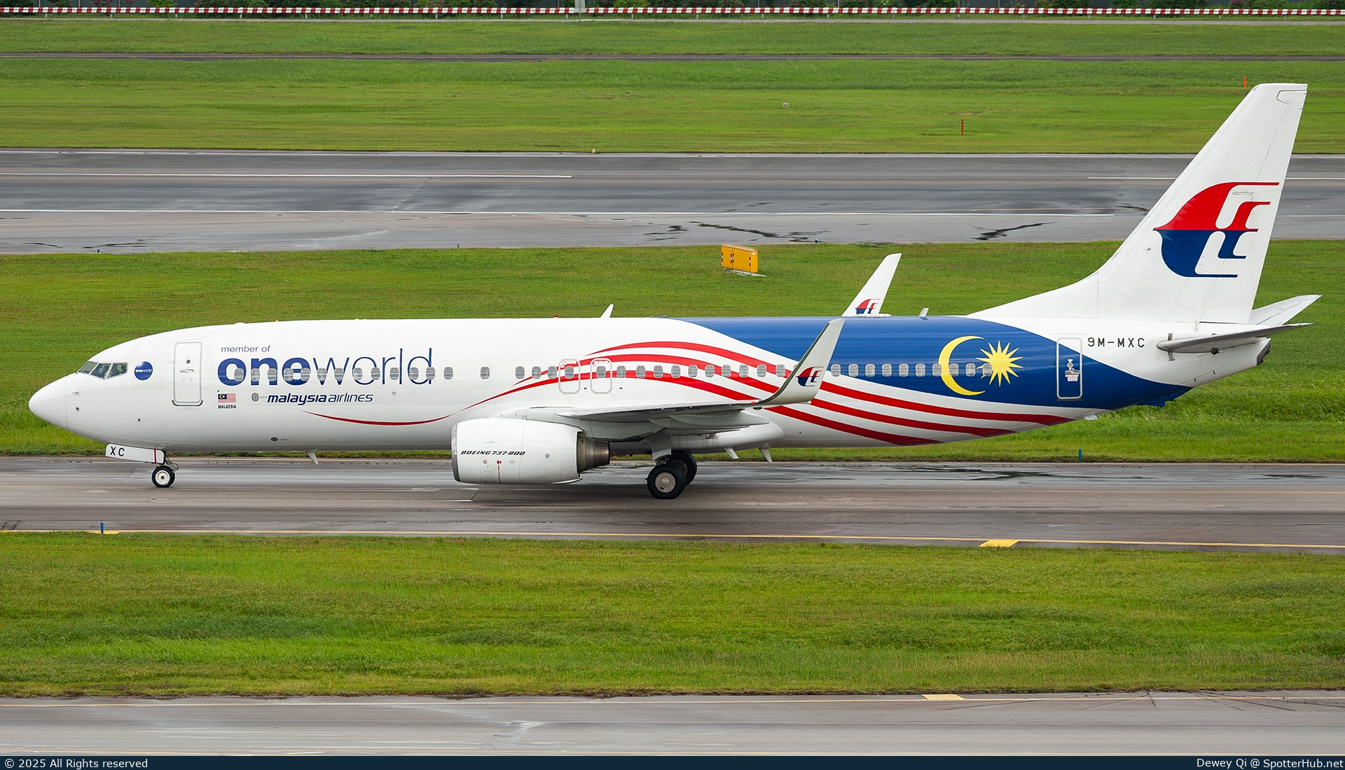 Photo of 9M-MXC - Boeing 737-8H6 operated by Malaysia Airlines