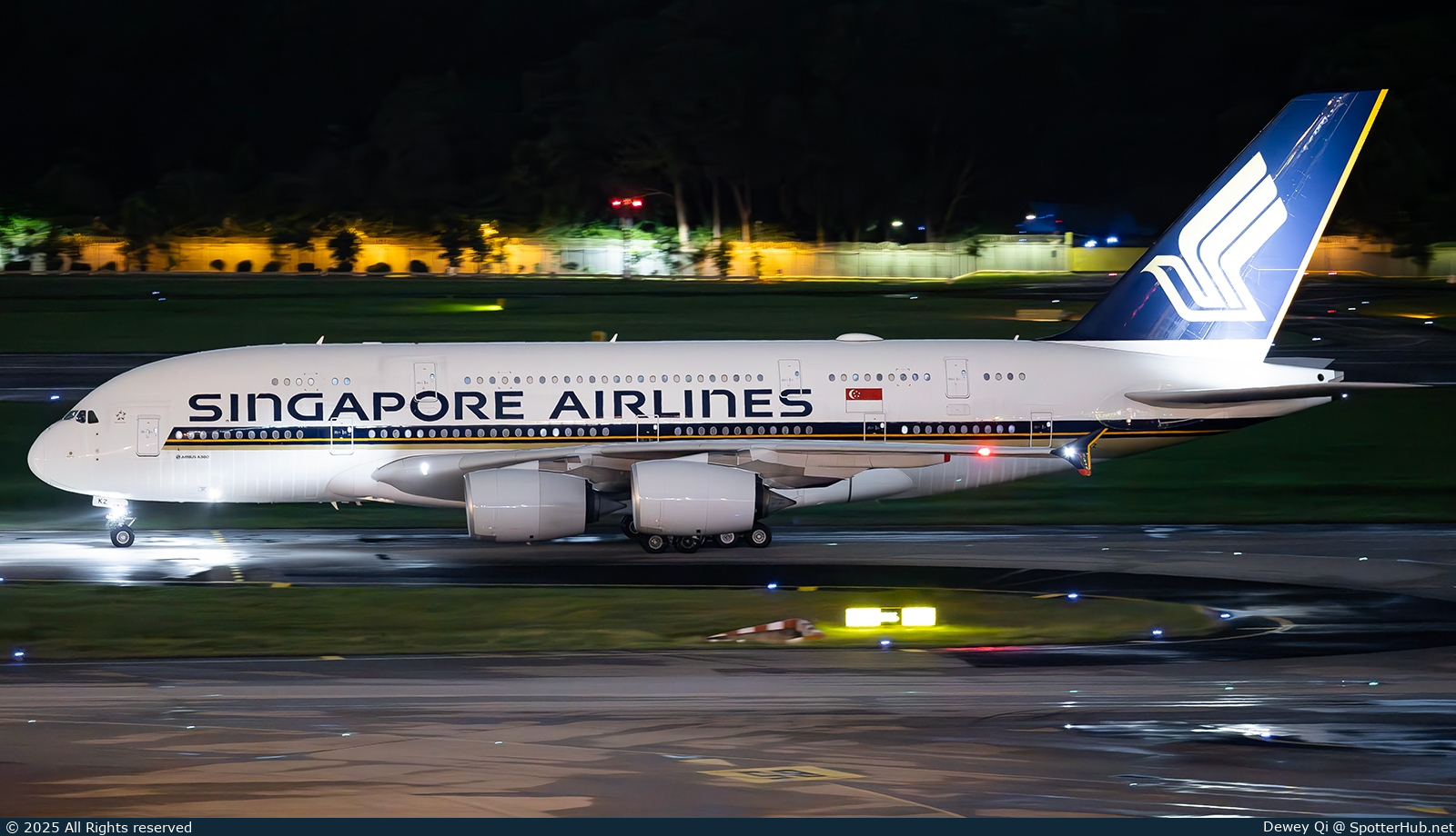 Photo of 9V-SKZ - Airbus A380-841 operated by Singapore Airlines