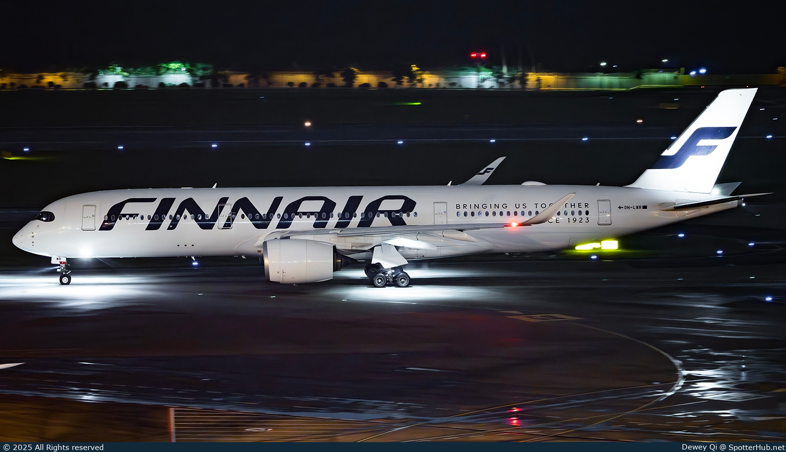 Photo of OH-LWR - Airbus A350-941 operated by Finnair