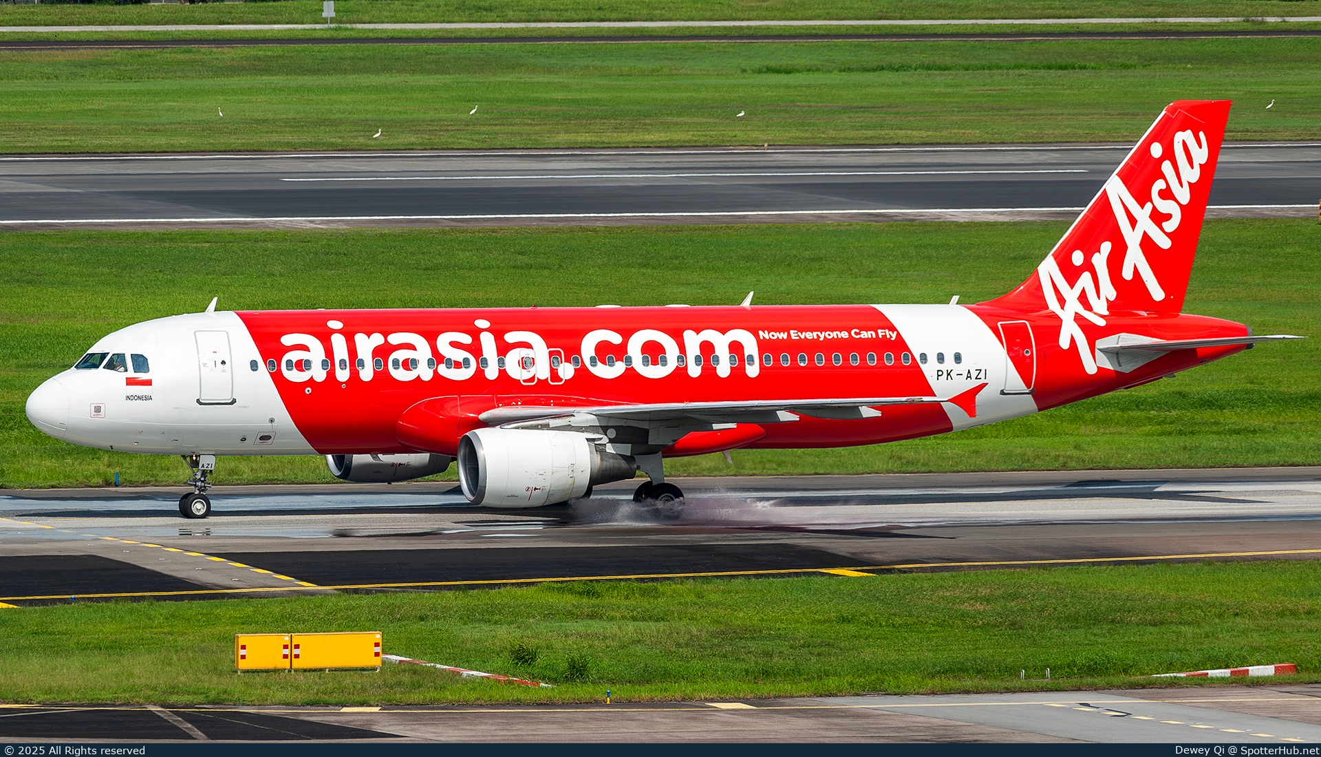 Photo of PK-AZI - Airbus A320-214 operated by Indonesia AirAsia